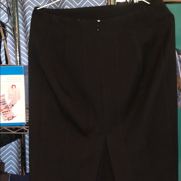 Black pencil skirt express size 6 - Picture 3 of 3